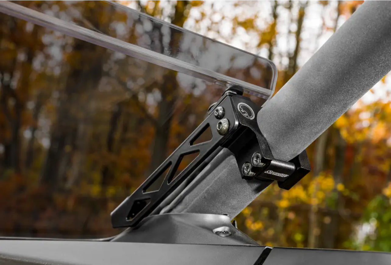 CAN-AM MAVERICK R SCRATCH-RESISTANT HALF WINDSHIELD