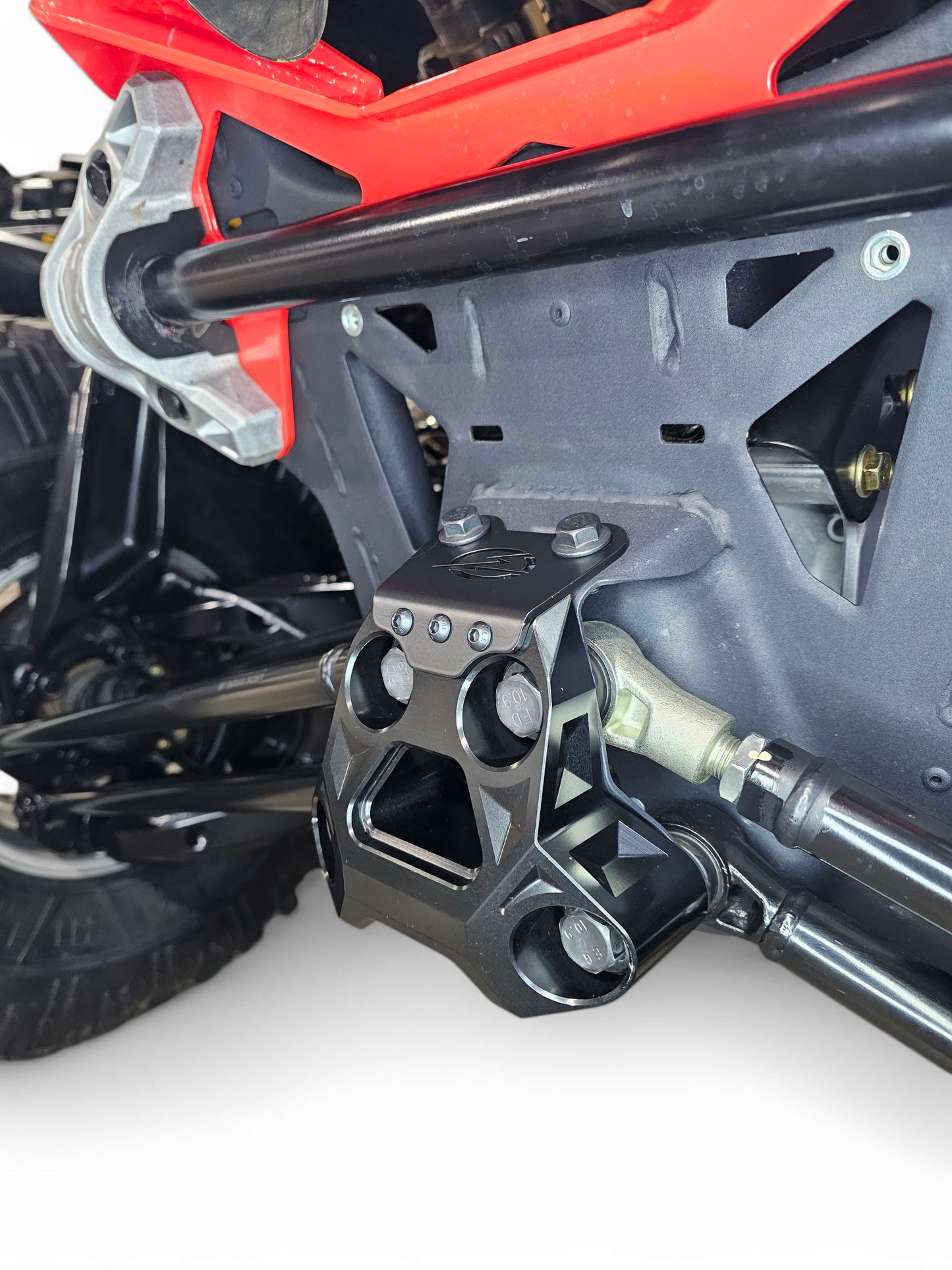 2024+ Can Am Maverick R Billet Radius Rod Plate (Black)