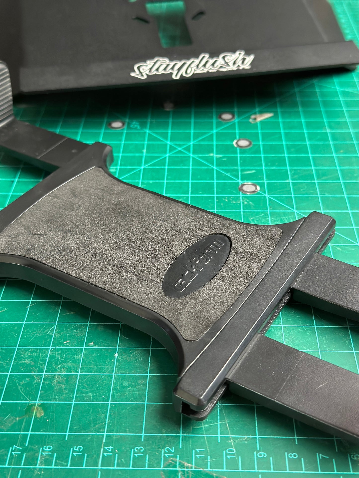 SFM ProR/XP 25 Universal Tablet Mount