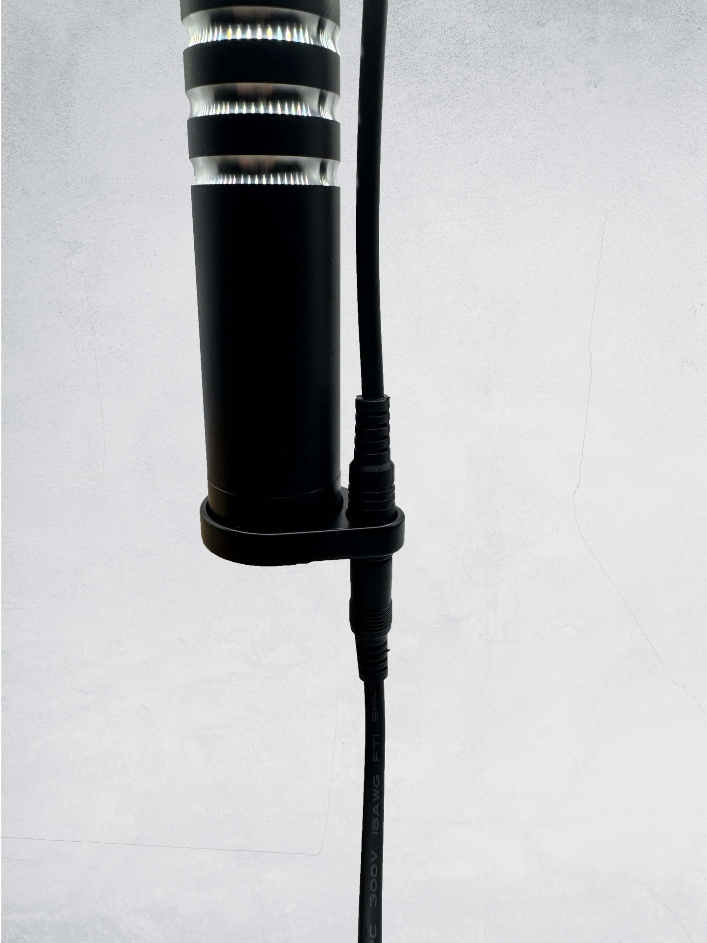 Billet Bolt On Wire Holder