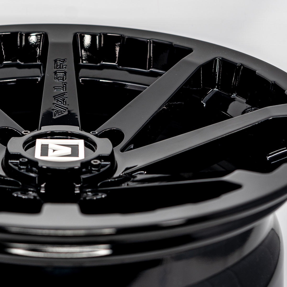 V01 UTV Wheel - Valor Offroad