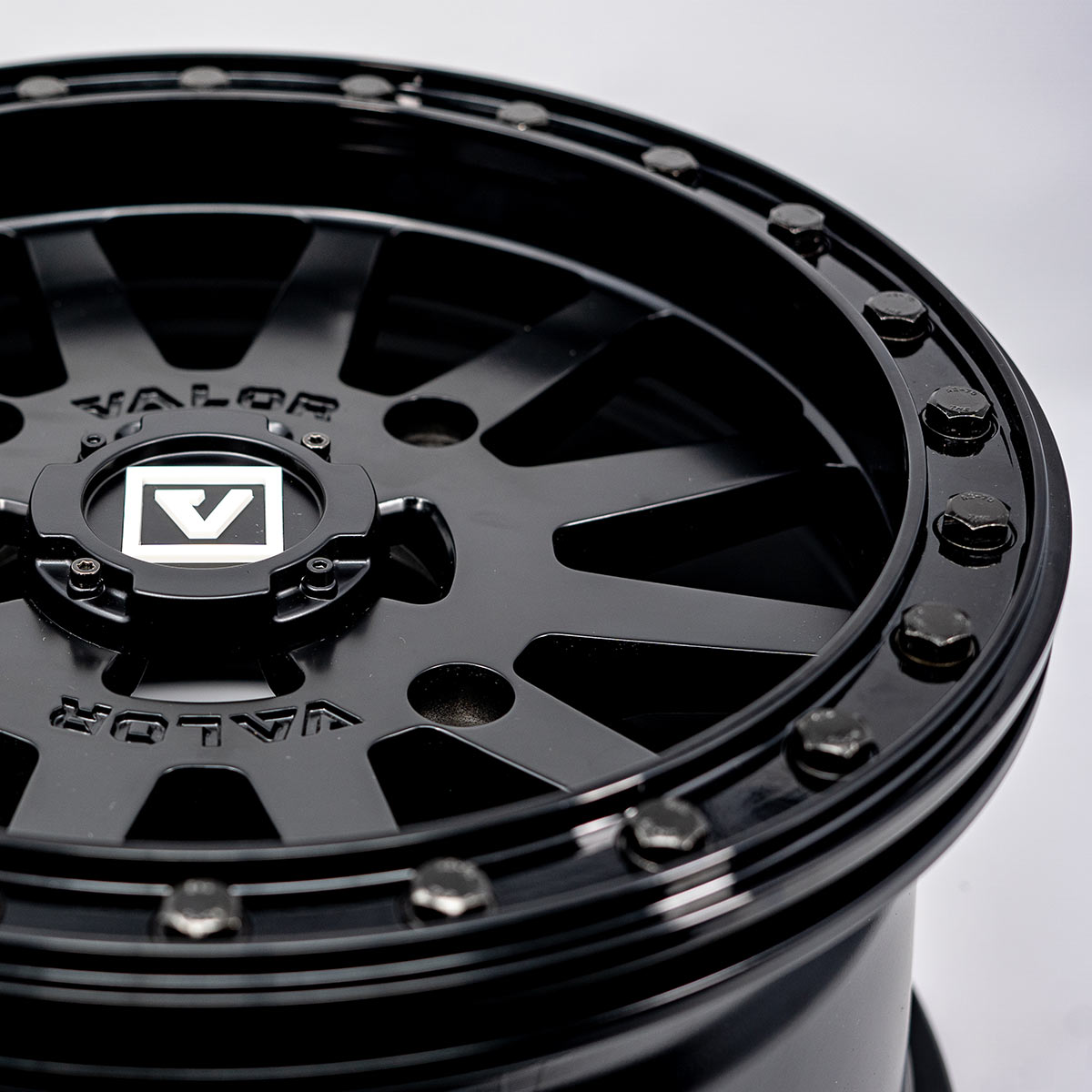 V05 UTV Wheel - Valor Offroad